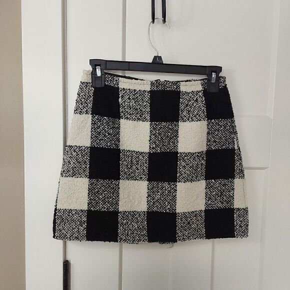 Forever 21 Dresses & Skirts - Forever 21 Skirt Size S Black/white Buffalo Check